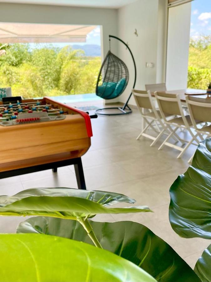Villa Kumquat Avec Piscine Et Vue Sur Les Montagnes Petit-Bourg Exterior photo