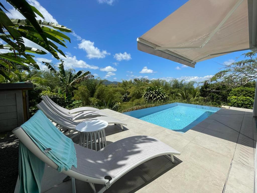 Villa Kumquat Avec Piscine Et Vue Sur Les Montagnes Petit-Bourg Exterior photo